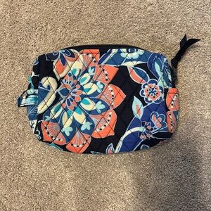 Vera Bradley medium cosmetic bag